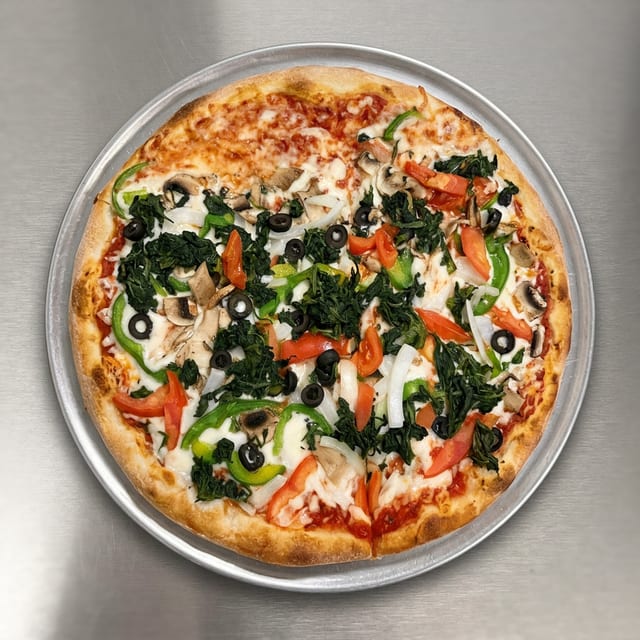 Classic Veggie Pizza (Medium 16").